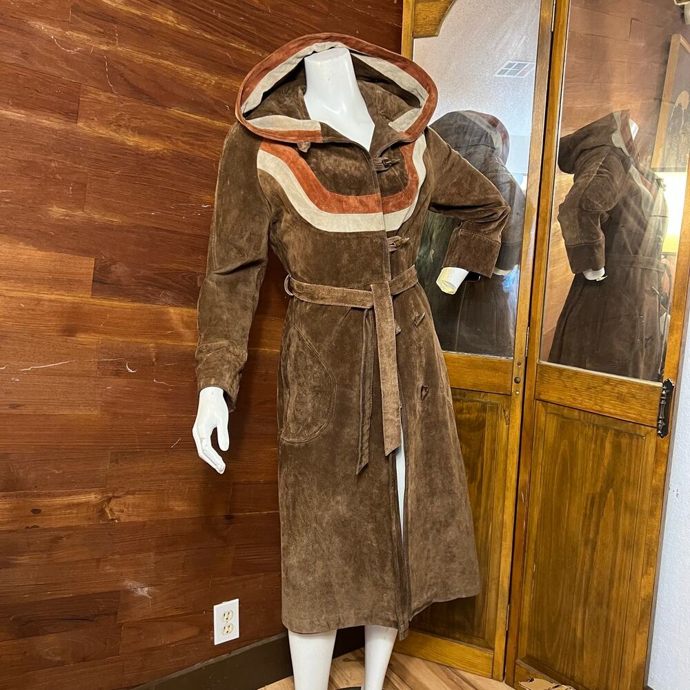 VINTAGE 70s Hippie Suede Hooded Coat Size S Midi Length Toggle Orange Leather